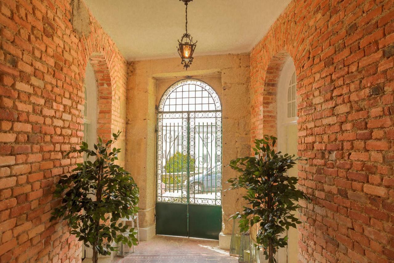 Apa M - Loft Guesthouse Jardim Das Maes Charming Viseu Exterior foto
